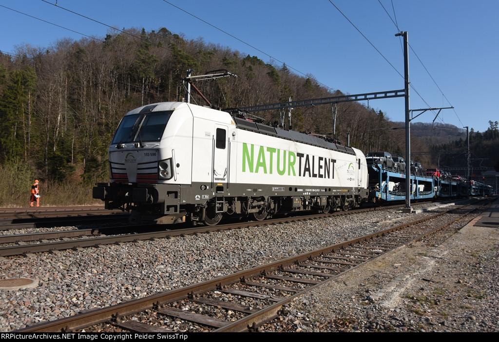 Vectron in Swiss freight transit Italy-Germany